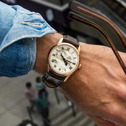 Orient Sun and Moon RA-AK0007S