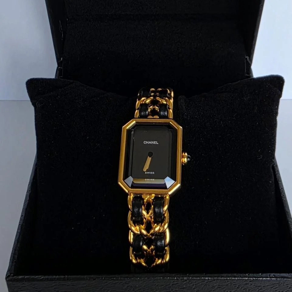 Chanel Première H0001