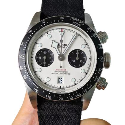 Tudor Black Bay M79360N-0008