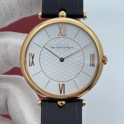 Van Cleef & Arpels Pierre Arpels vcaro3go00