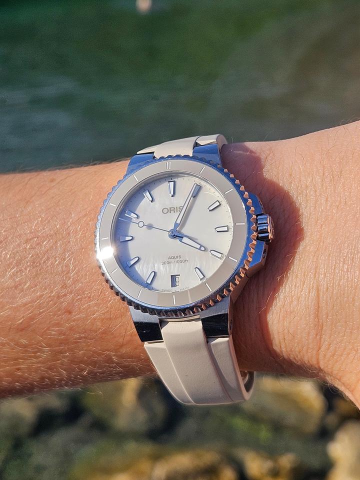 Oris Aquis 01 733 7792 4151-07 4 19 61FC