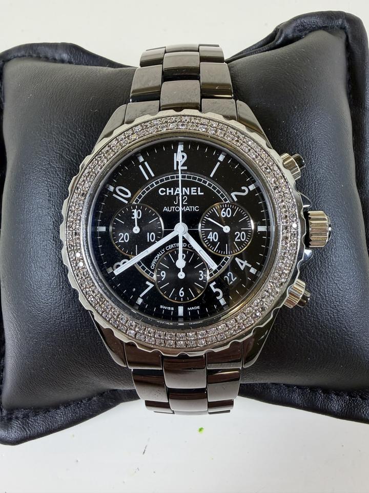 Chanel J12 H1009