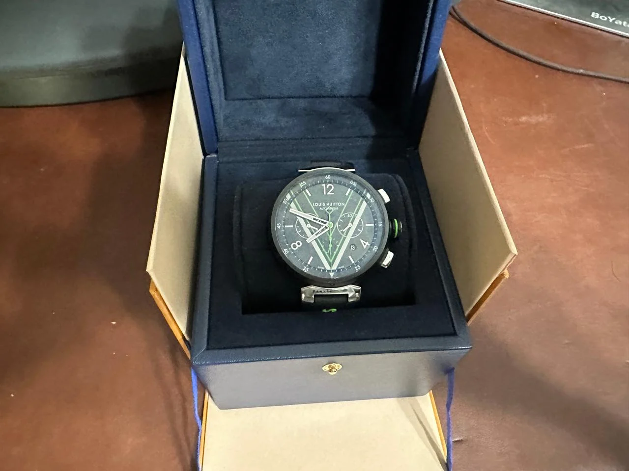 Louis Vuitton QA131Z