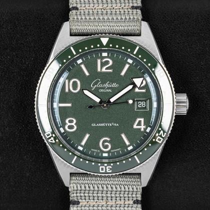Glashütte Original PanoMaticDate 1-39-11-13-83-34