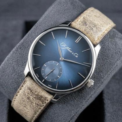H.Moser & Cie. Venturer 2327-0203