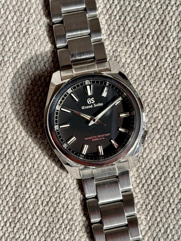 Grand Seiko Sport Collection SBGX343