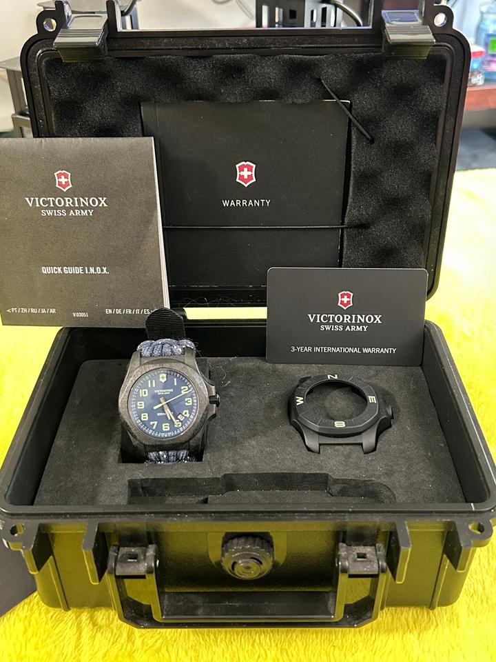 Victorinox Swiss Army I.N.O.X. 241860