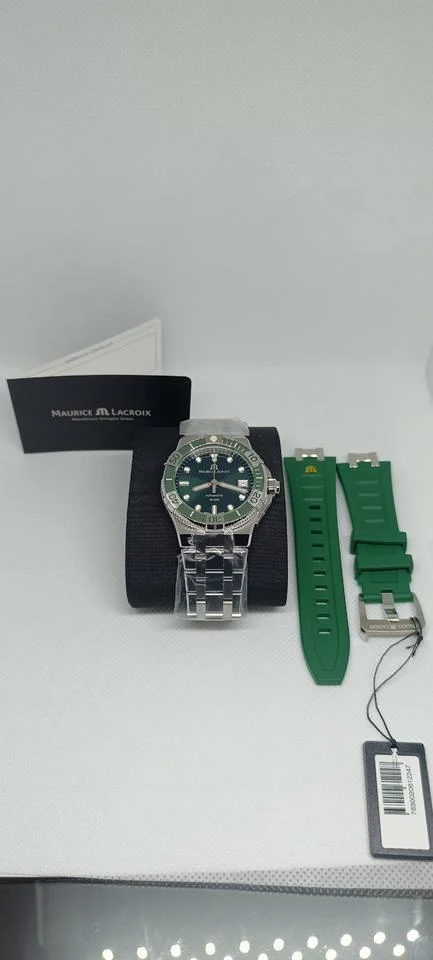 Maurice Lacroix AIKON AI6057-SSL5F-630-D