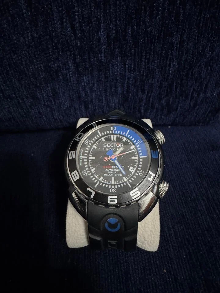 Sector Shark Master R3251178025
