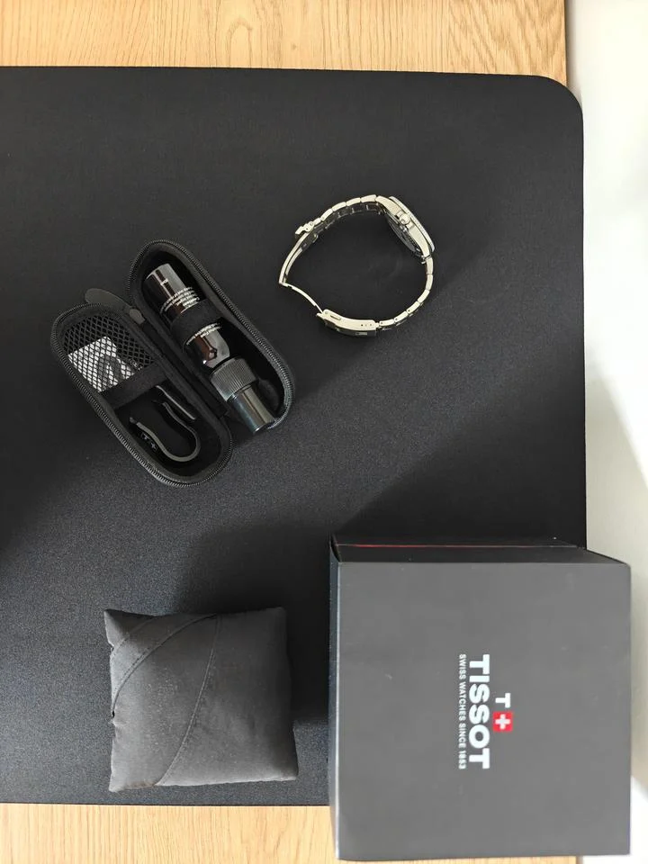 Tissot Seastar 1000 T120.410.11.051.00