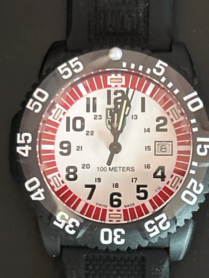 Luminox X2.2057