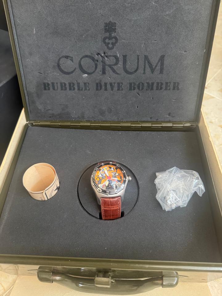 Corum Bubble 82.180.20