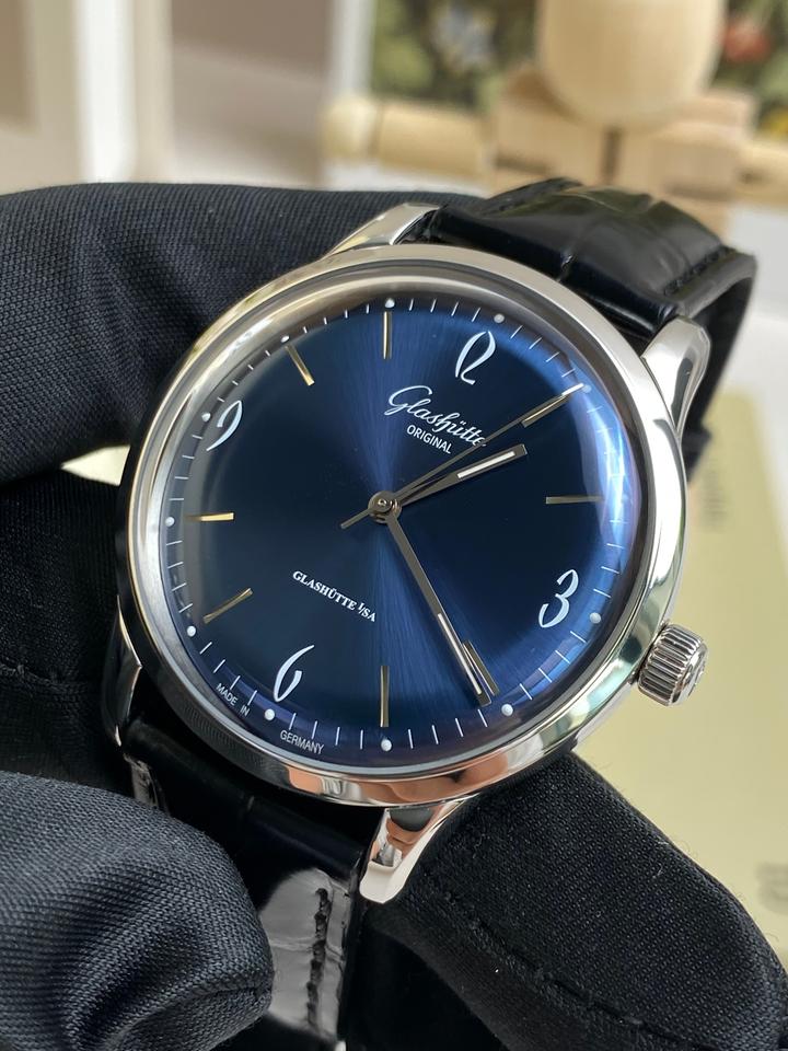 Glashütte Original Sixties 1-39-52-06-02-04