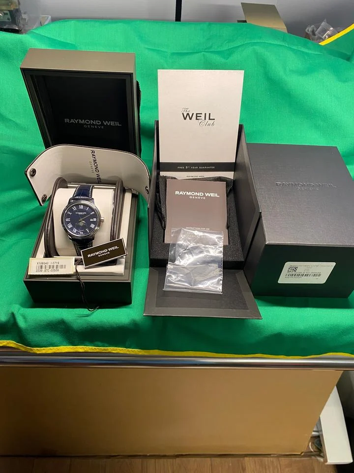 Raymond Weil Maestro 2239-STC-00509