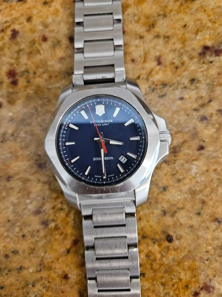 Victorinox Swiss Army I.N.O.X. 241724.1