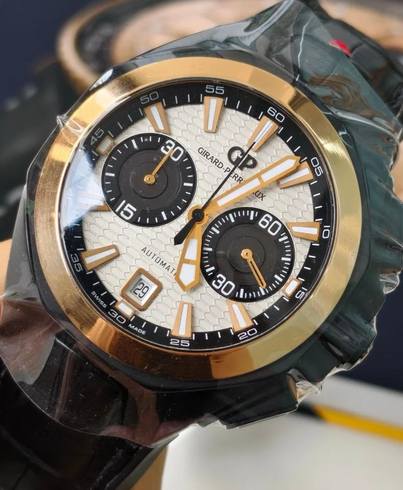 Girard Perregaux Chrono Hawk 49970-34-132-BB6A