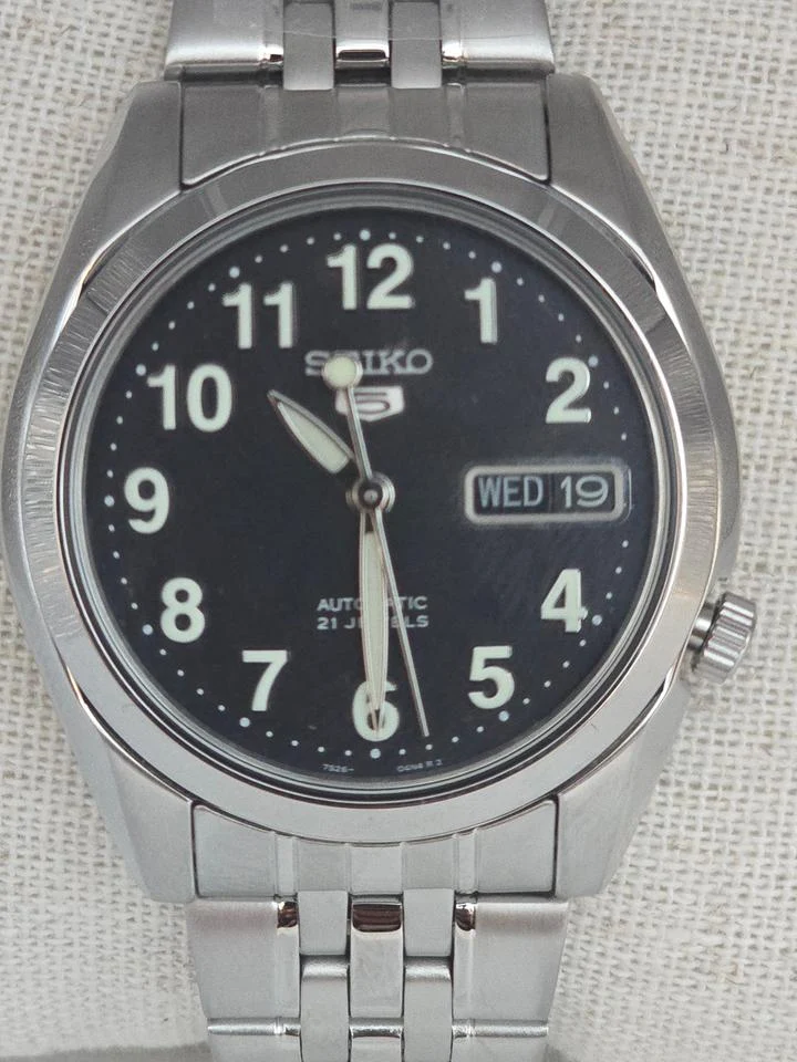 Seiko 5 SNK381K1