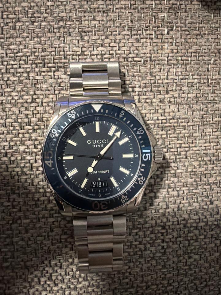 Gucci Dive YA136203