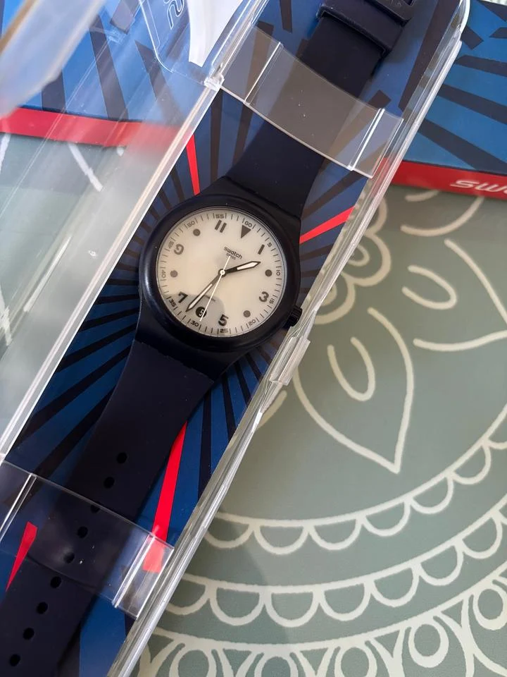 Swatch SUTZ404