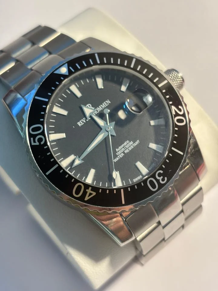 Revue Thommen Diver 17030.2137