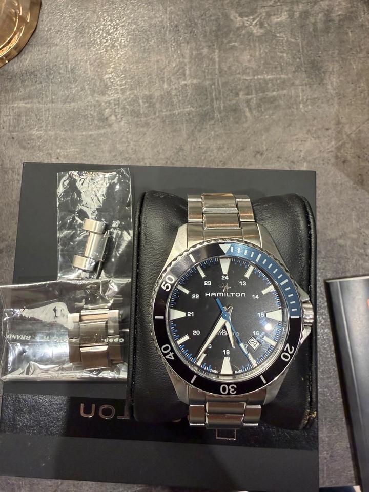 Hamilton Khaki Navy Scuba H82315131