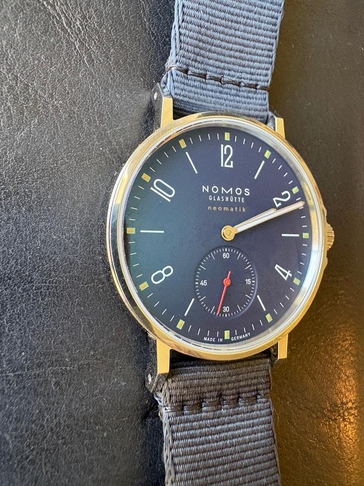 NOMOS Ahoi Neomatik 567