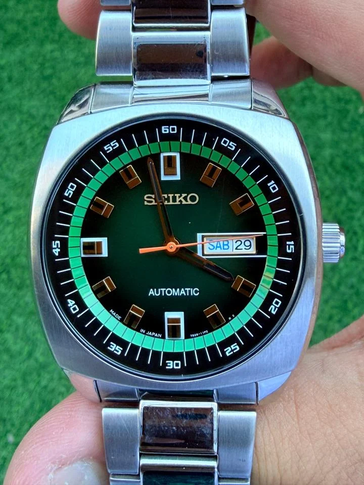 Seiko 5 SNKM97