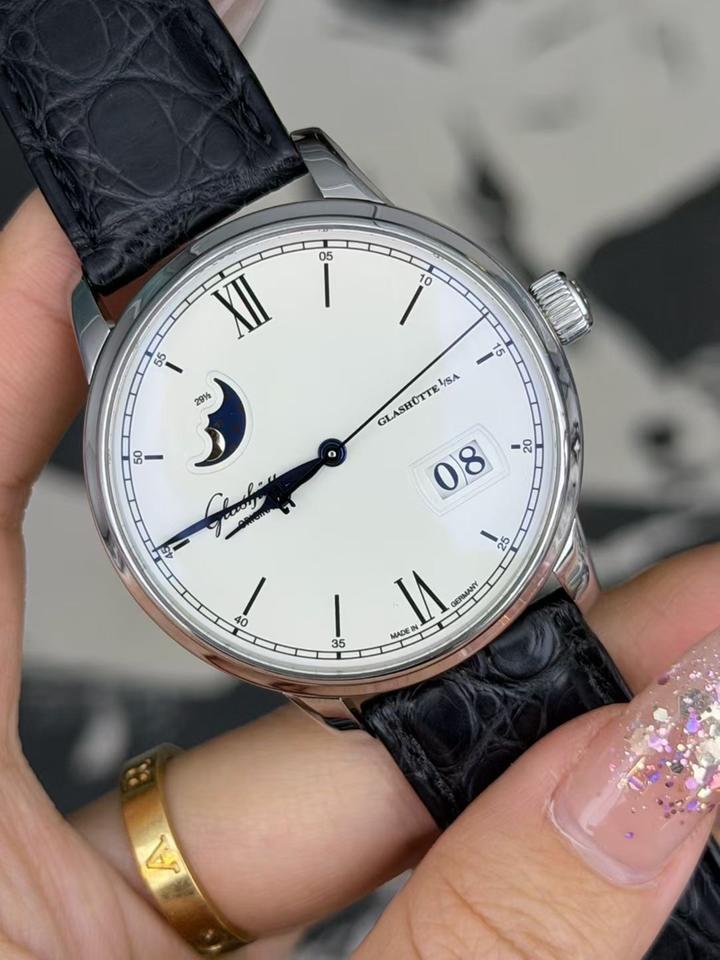 Glashütte Original Seventies 1-37-02-09-02-70