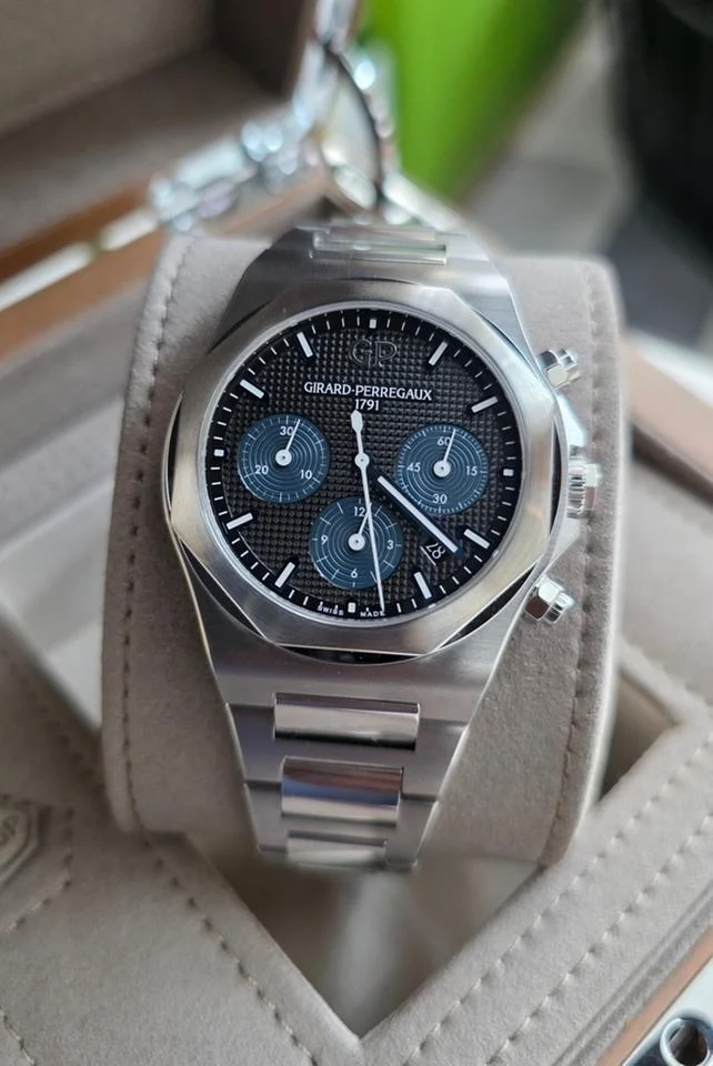 Girard Perregaux Laureato 81020-11-631-11A