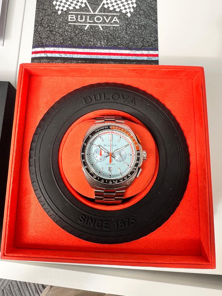 Bulova Classic 98B432