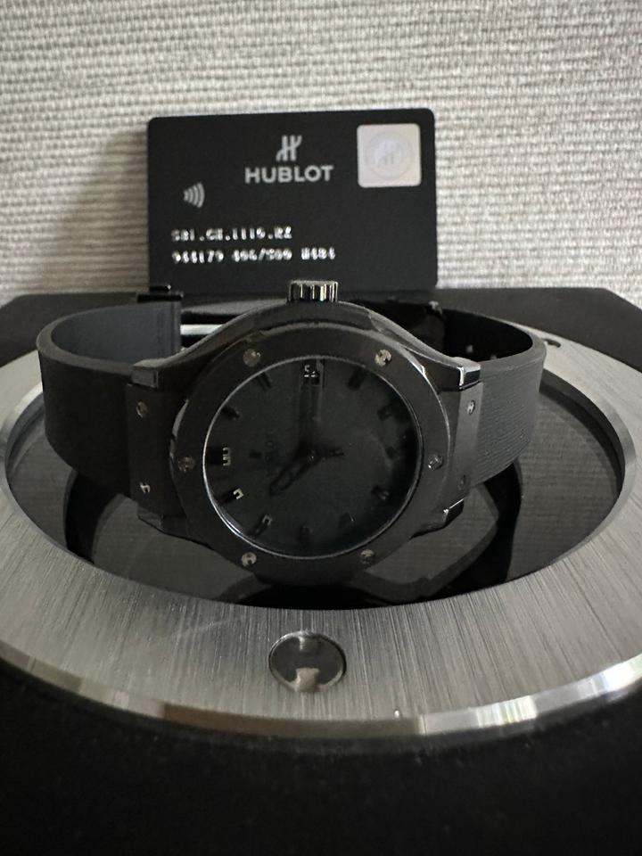 Hublot Classic Fusion 581.CM.1110.RX