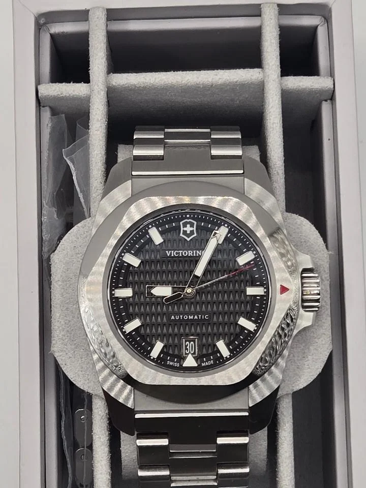 Victorinox Swiss Army I.N.O.X. 242019