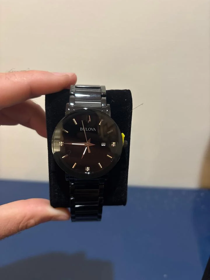 Bulova Diamond 98D144