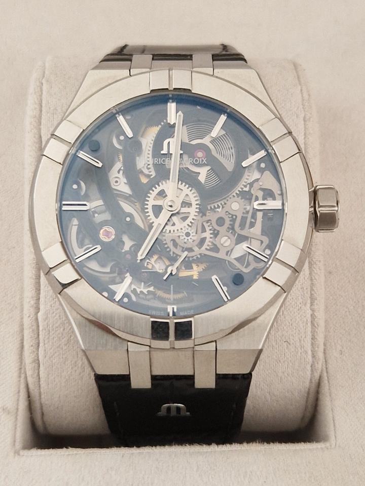 Maurice Lacroix AIKON AI6028-SS001-030-1