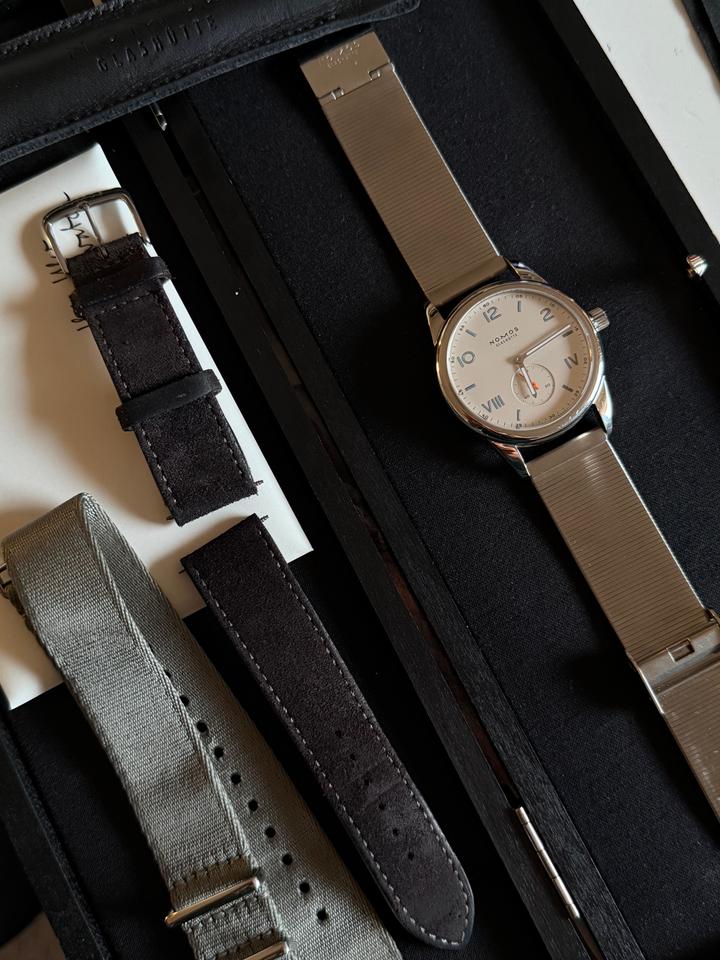NOMOS Club Campus 735