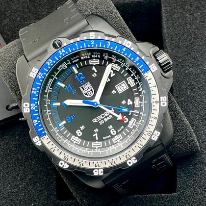 Luminox Recon XL.8833