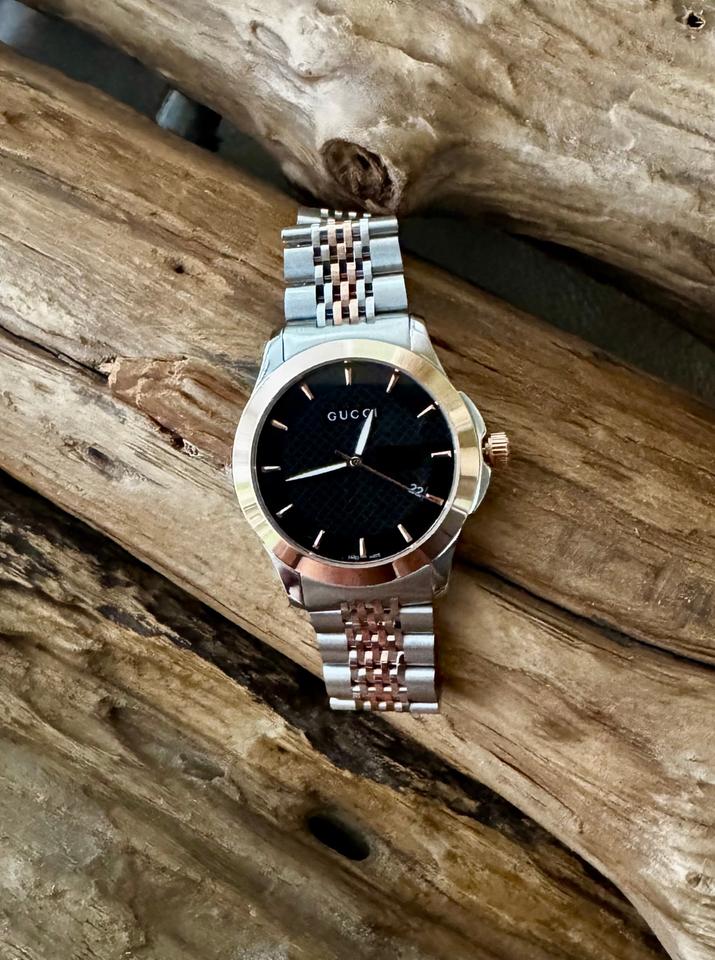 Gucci G-Timeless YA126410