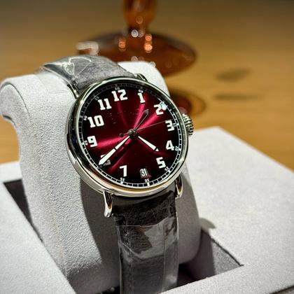 H.Moser & Cie. 8809-1200