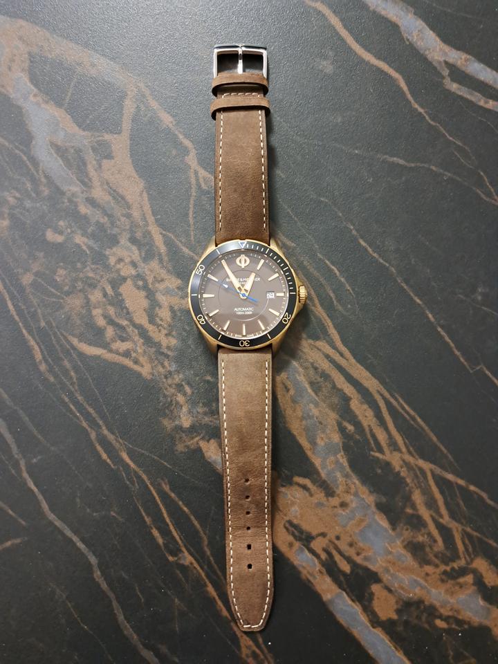Baume & Mercier Clifton M0A10501