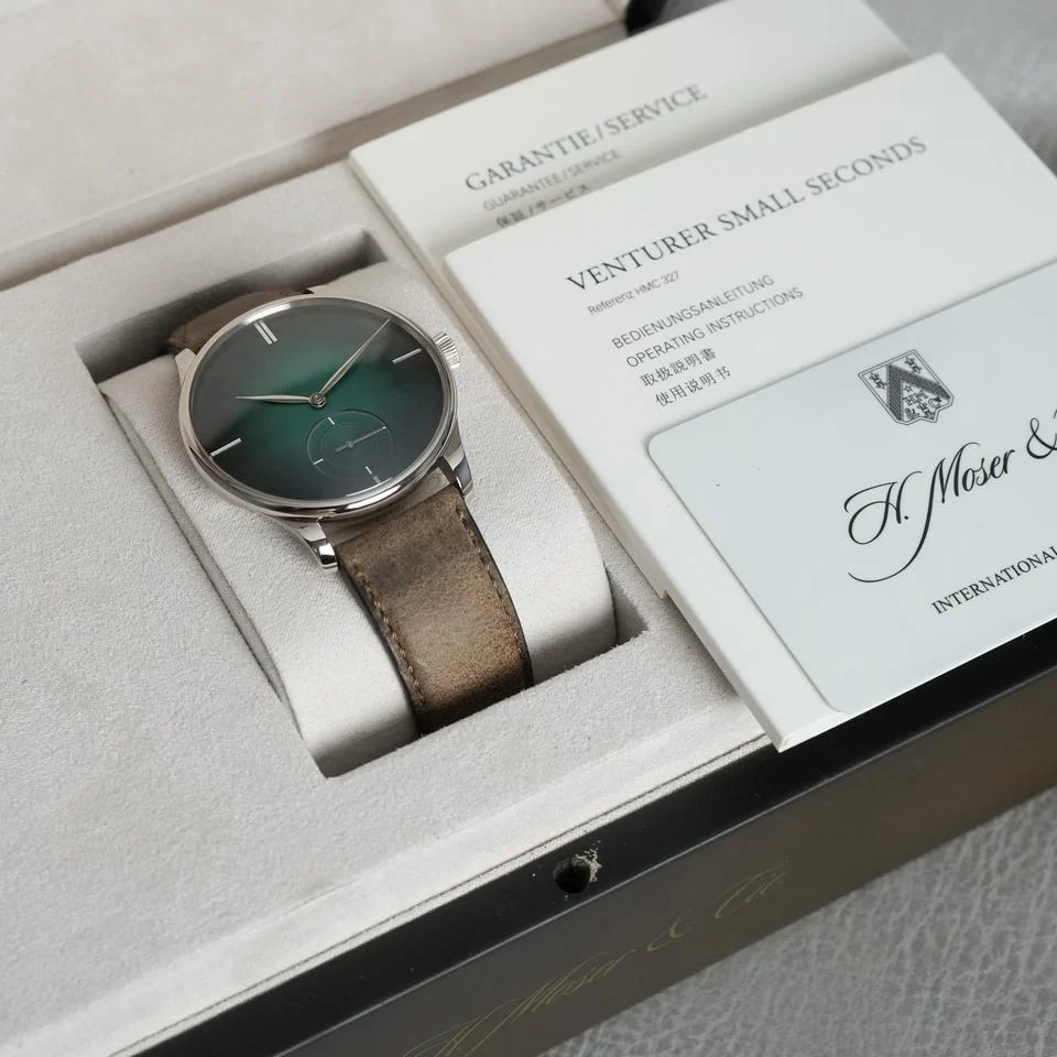 H.Moser & Cie. Venturer 2327-0209