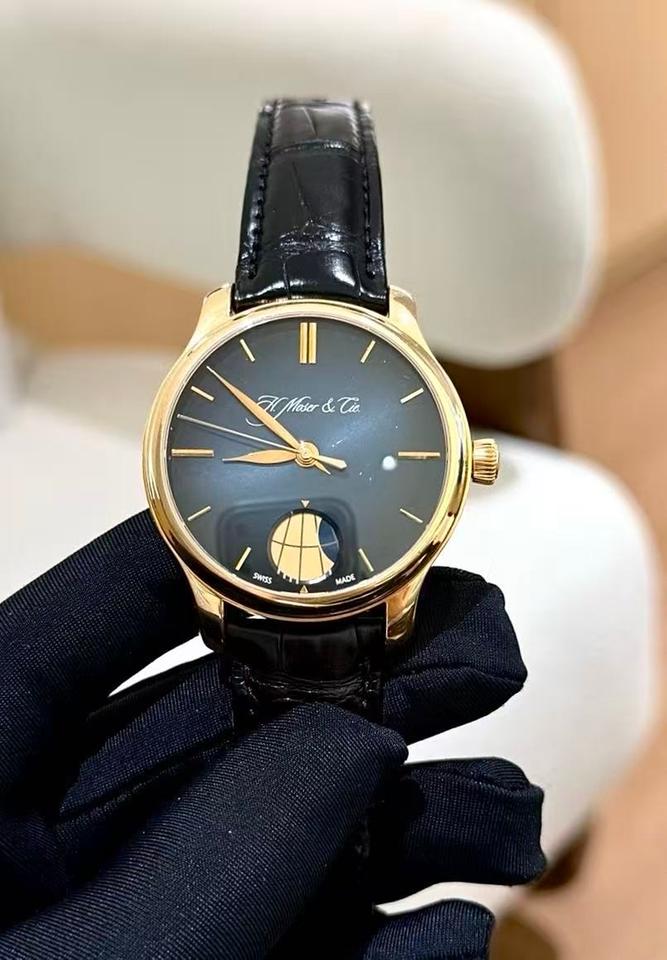 H.Moser & Cie. Endeavour 1348-0100