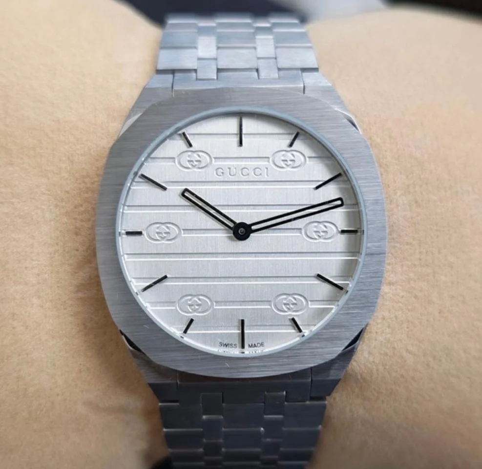 Gucci YA163402
