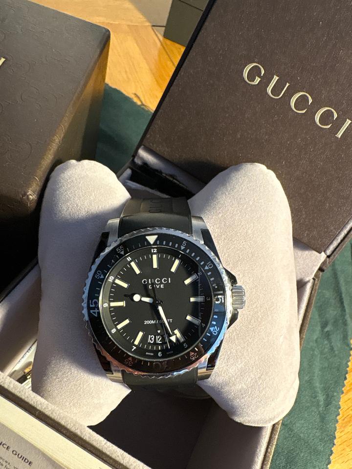 Gucci Dive YA136204