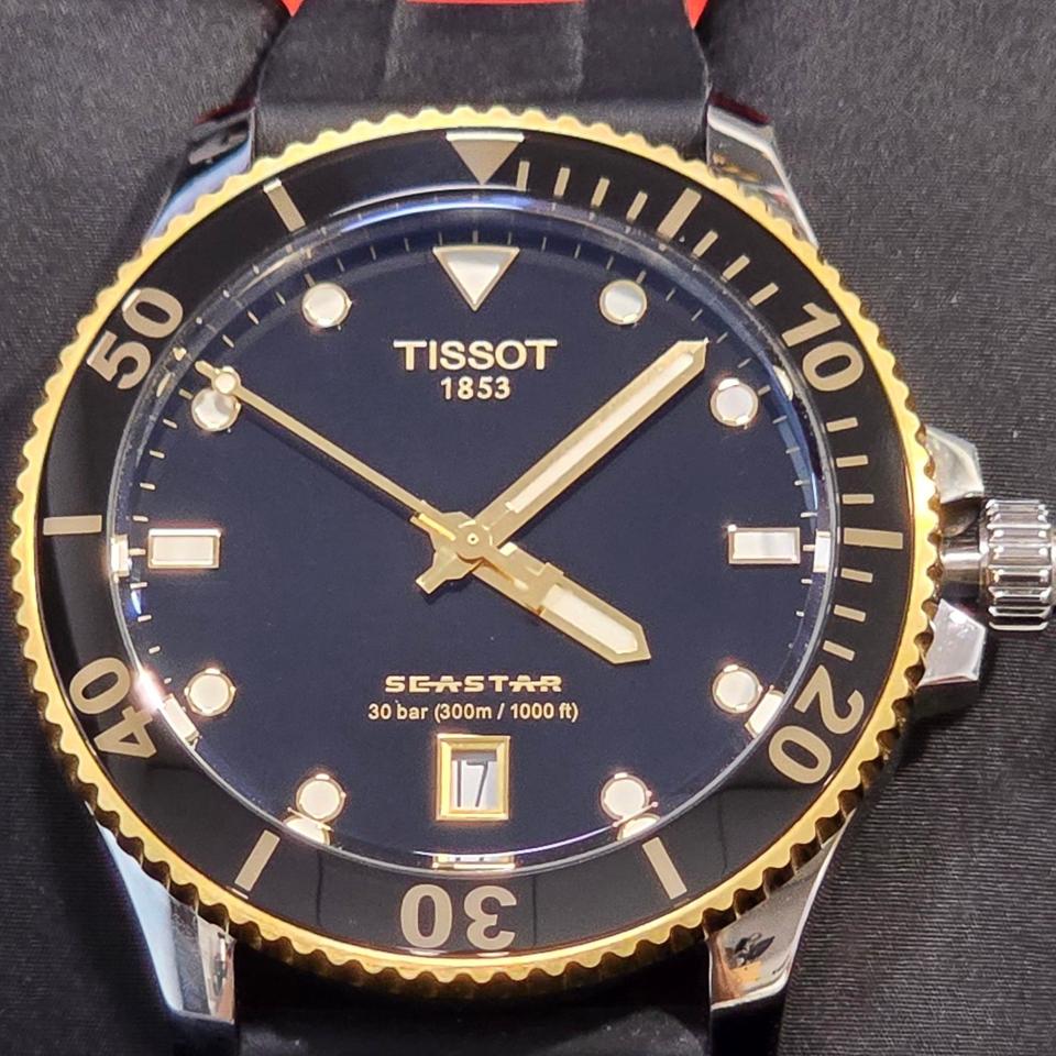 Tissot Seastar 1000 T1204102705100