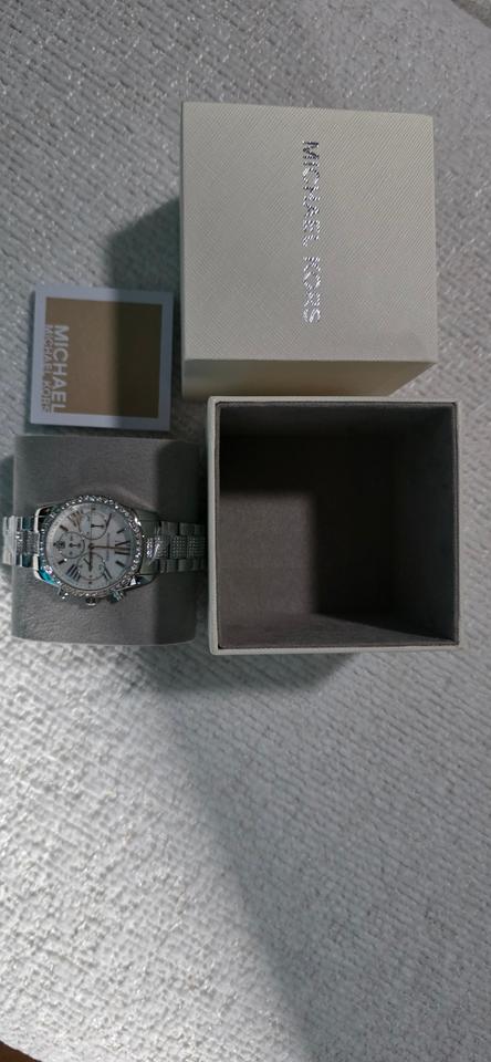 Michael Kors MK5735