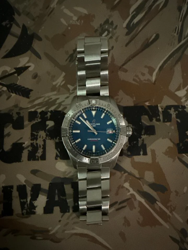Breitling Avenger A17328101C1A1