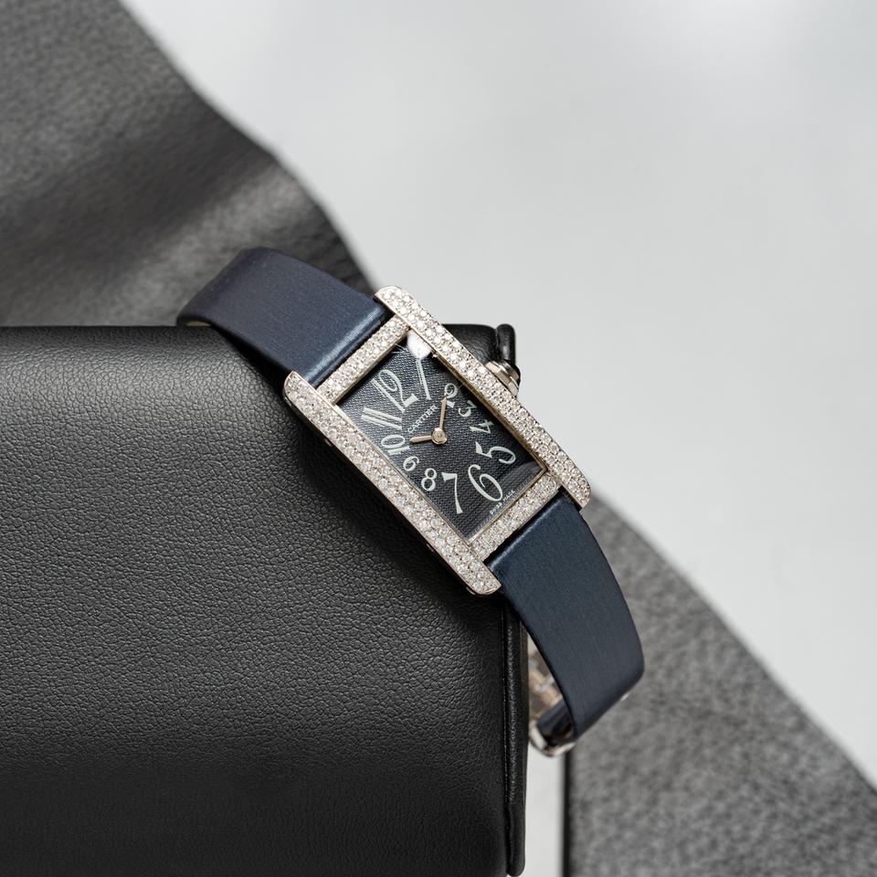 Cartier Tank Américaine 1713