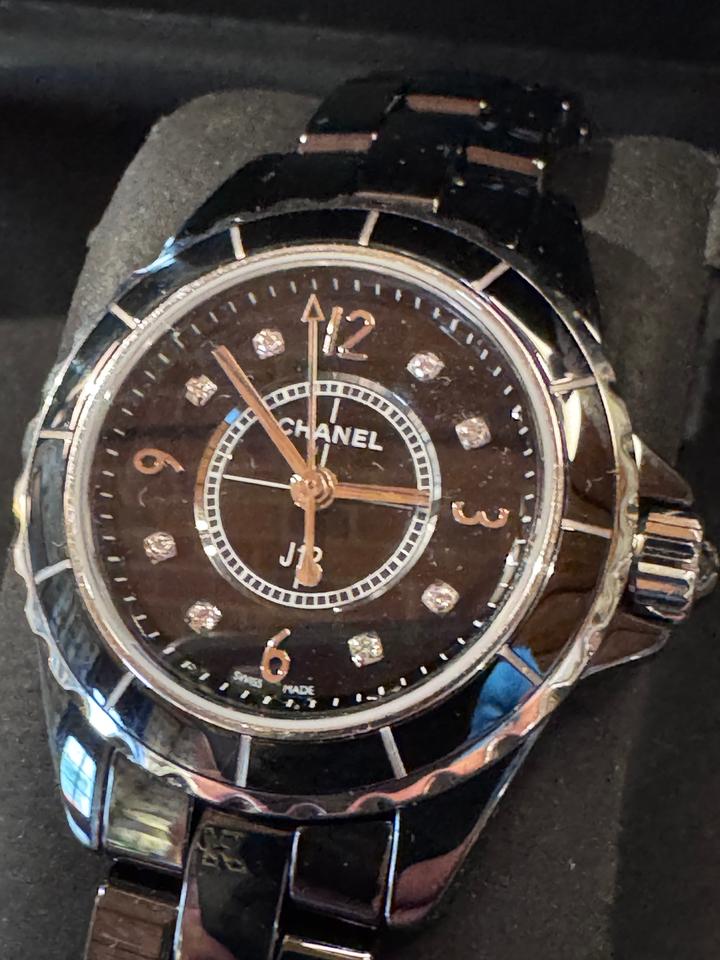Chanel J12 H2569