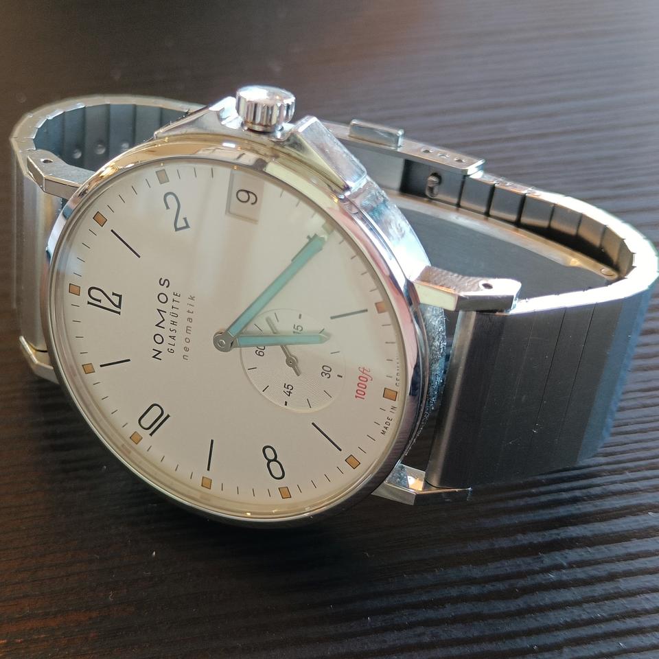 NOMOS Tangente 580