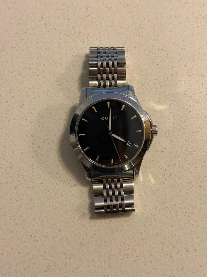 Gucci G-Timeless YA126402
